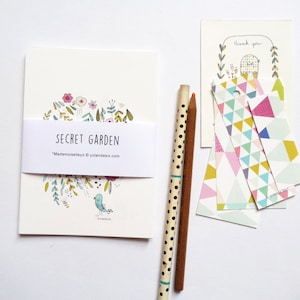 12 Cartes simples, 12 illustrations de fleurs, oiseaux, animaux pour envoyer ou décorer
