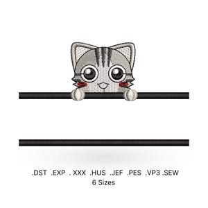 Könnte beinhalten: Stickdatei eines niedlichen Cartoon-Katzen, die über eine schwarze Leiste schaut. Das Design ist in 6 Größen und in folgenden Formaten erhältlich: .DST, .EXP, .XXX, .HUS, .JEF, .PES, .VP3, .SEW.