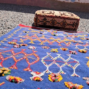 Taznakht Rug from Morocco – Handmade Wool Carpet – Traditional Berber Craft