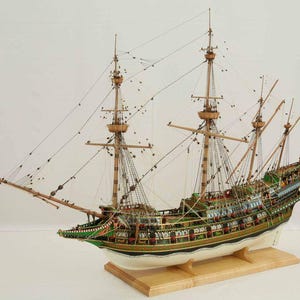 GALLEON 1610 - Wooden Ship Model Assembly Plans: Build Your Own Historic Vessel