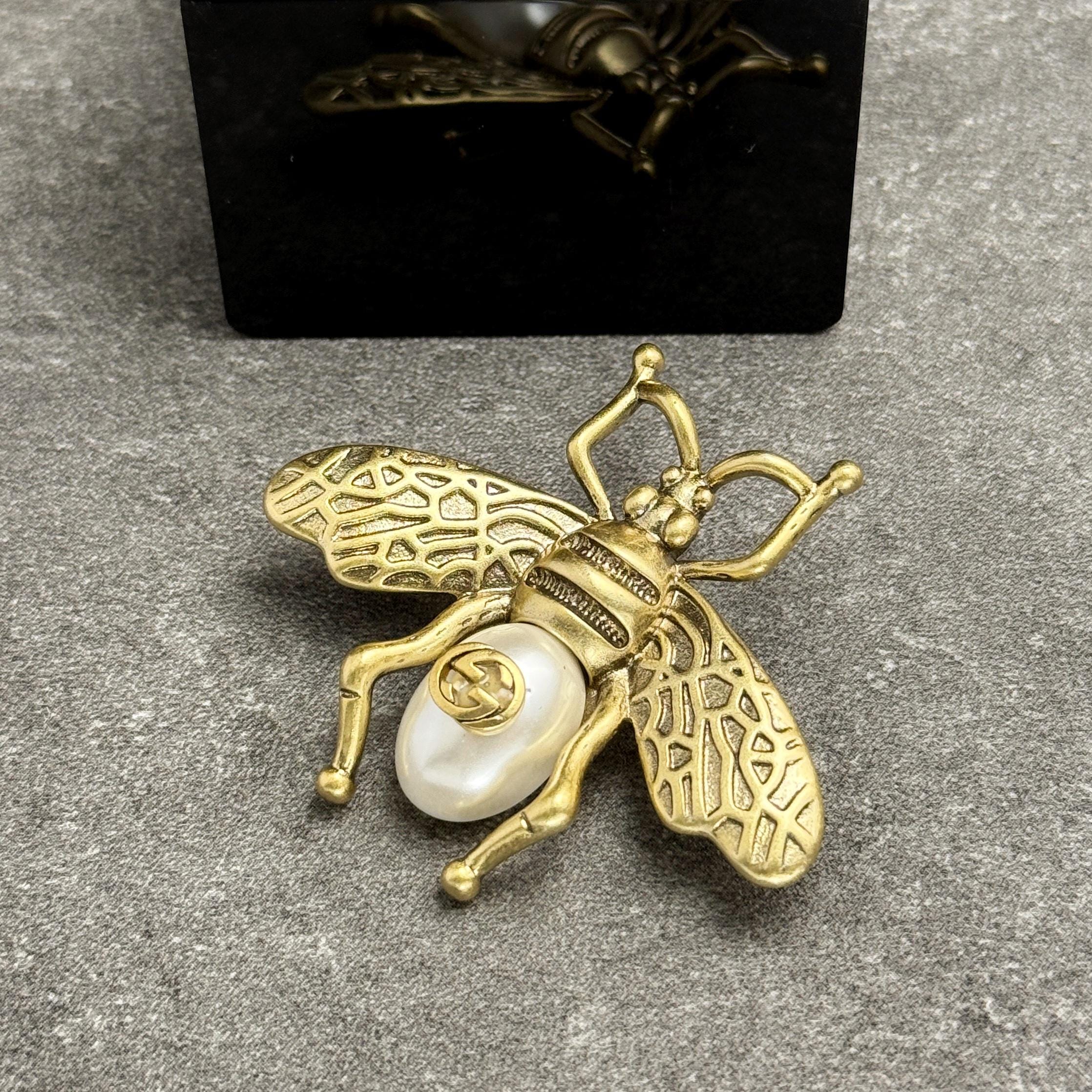 Gucci Logo Bee - Etsy