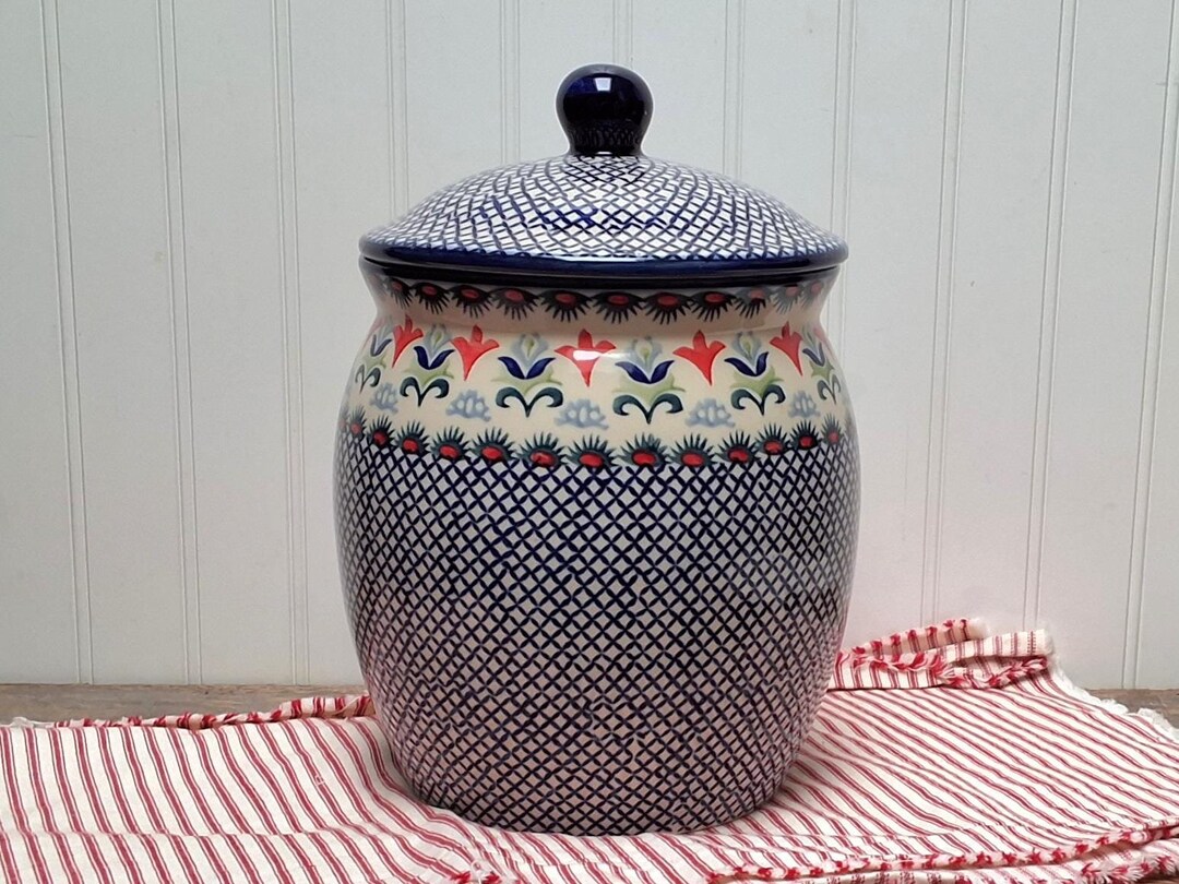 Photo inspiration: Gallery Detail: Scandinavian Design Pottery Large Cookie Jar