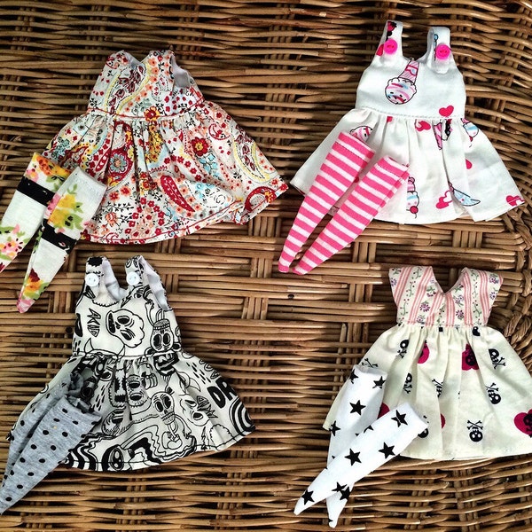 Lot of 4 set neo blythe dresses and socks