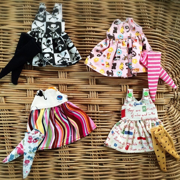 Lot of 4 set neo blythe dresses and socks