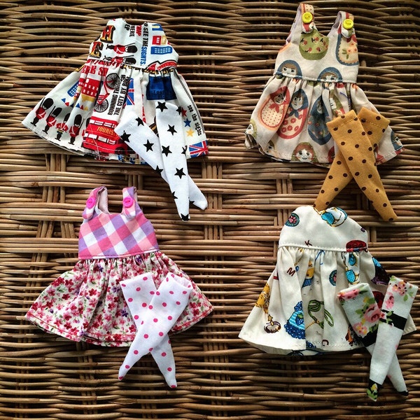 Lot of 4 set neo blythe dresses and socks