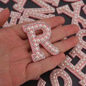 Parche de estampado en caliente con letras de perla blanca de base DIY, costura de parche de letras, parche termoadhesivo con letras de perla, parche de letras termoadhesivo, parche de letras
