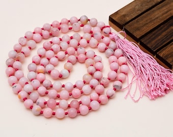 Collar Mala de ópalo rosa natural de 8 mm con 108 cuentas, rosario de ópalo rosa anudado a mano, Japa Mala para meditación, joyería de yoga con piedras preciosas para el chakra del corazón