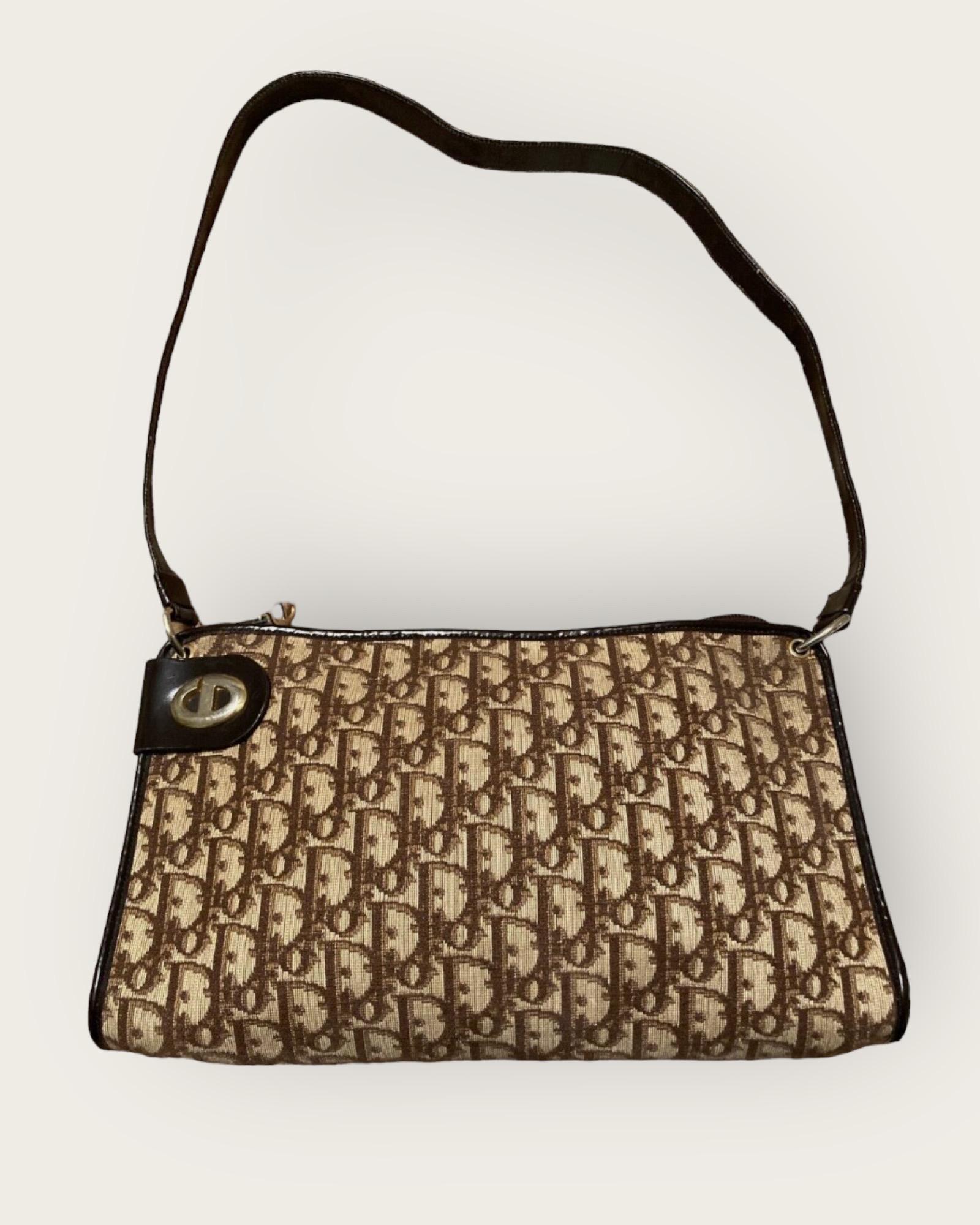 Dior baguette bag hotsell