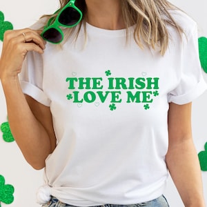 Irish Love Me St. Patrick&#39;s Day Tee: Y2K Shamrock Top