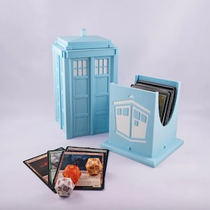 Caja para mazos de cartas inspirada en la TARDIS / Soporte para cartas MTG para jugadores de Magic / Almacenamiento de dados para mazos de Commander