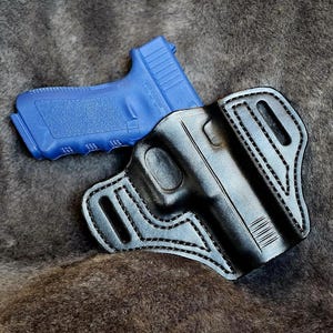 Glock 17 Leather Holster
