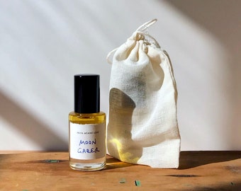 MOON GAZER Natural Perfume Oil - Moonlight and Night