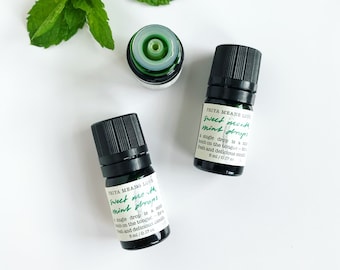 Sweet Mouth Mint Drops - a potent pocket-sized organic liquid breath freshener in a supercute green glass bottle (5 ml dropper bottle)