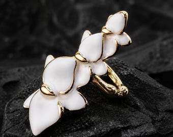 Floral earcuff, earcuff earring, ear wrap, wedding earrings,bridal earrings,ear cuff no piercing,white ear cuff,ear cuff for unpierced ears