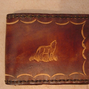 Cartera de cuero repujado - Cartera de cuero personalizada - Cartera de cuero hecha a mano - Cartera de cuero personalizada con lobo