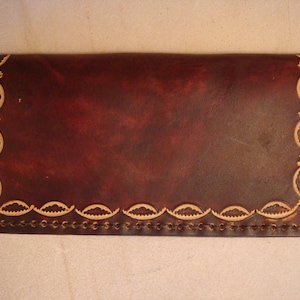 Chequera de cuero repujado - Chequera de cuero personalizada - Billetera de cuero repujado - Chequera de cuero hecha a mano con borde festoneado grande y pequeño