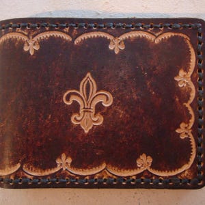 Cartera de cuero repujado - Cartera de cuero personalizada - Cartera de cuero hecha a mano - Cartera de cuero personalizada con gran flor de lis