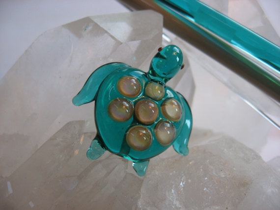 TurtleBeads Studio Sculpture Amethyst Chevron Focal Bead Lampwork Turtle Handmade in Canada Flamework Artglass Artisan Glasswork