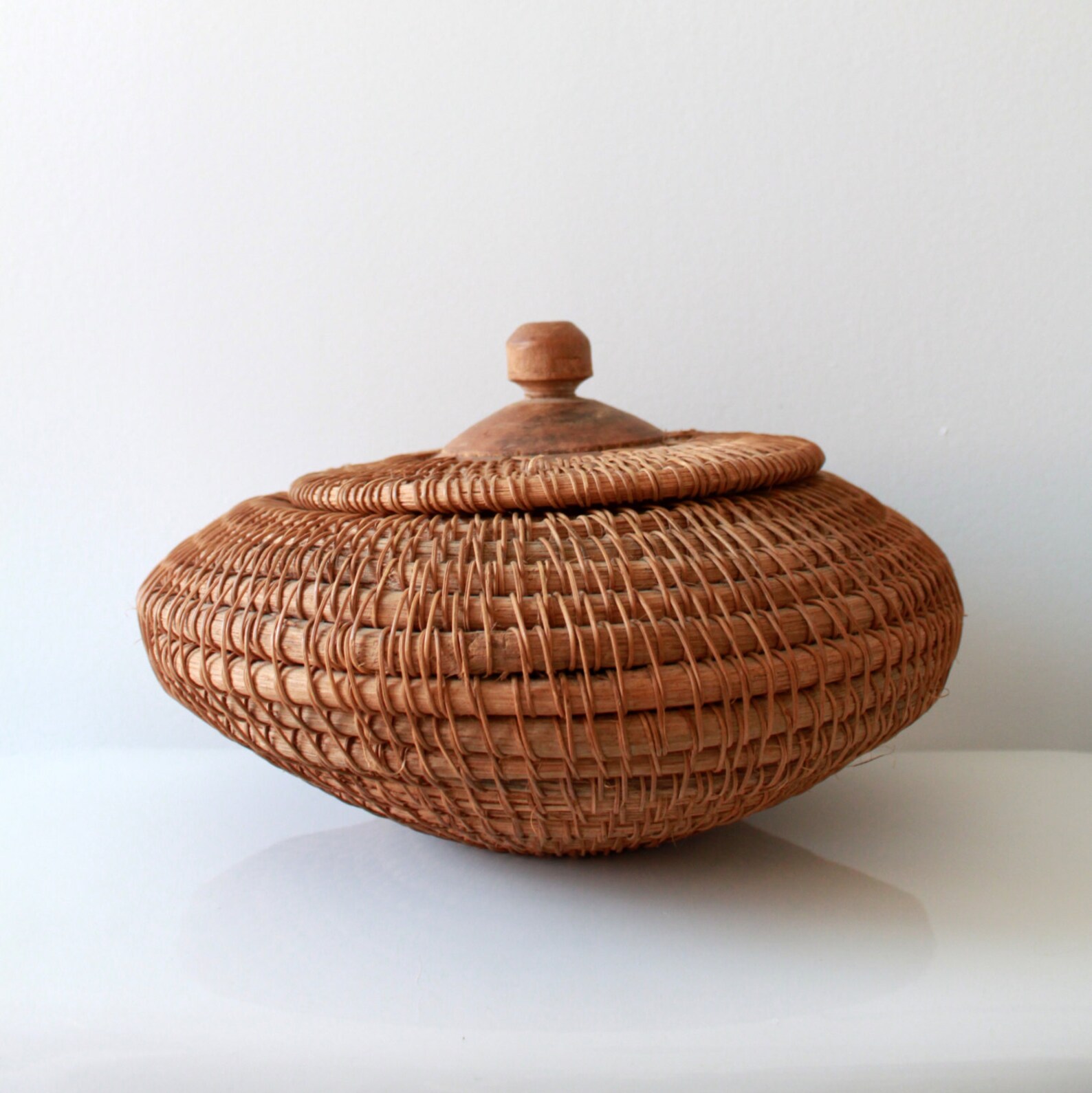 Vintage Woven Basket Container Saucer Shape Box with Lid Etsy