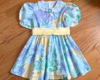 Girls 5 Vintage 1980s Dress, Pastel Floral Print Party Dress LIKE-NEW