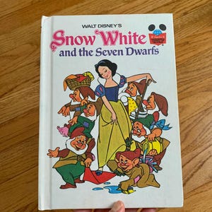 Vintage 1973 Disney Snow White - A Wonderful World of Reading Book - Classic Fairy Tale Hardcover