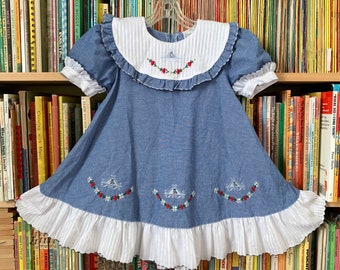 3T Vintage Girls Italian Cottage Core Party Dress - Lightweight Chambray Cotton with Embroidered Hearts and Flowers NWOT