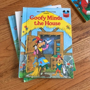 Vintage 1975 Disney Goofy Minds the House: Wonderful World of Reading Hardcover Illustrated Children's Book