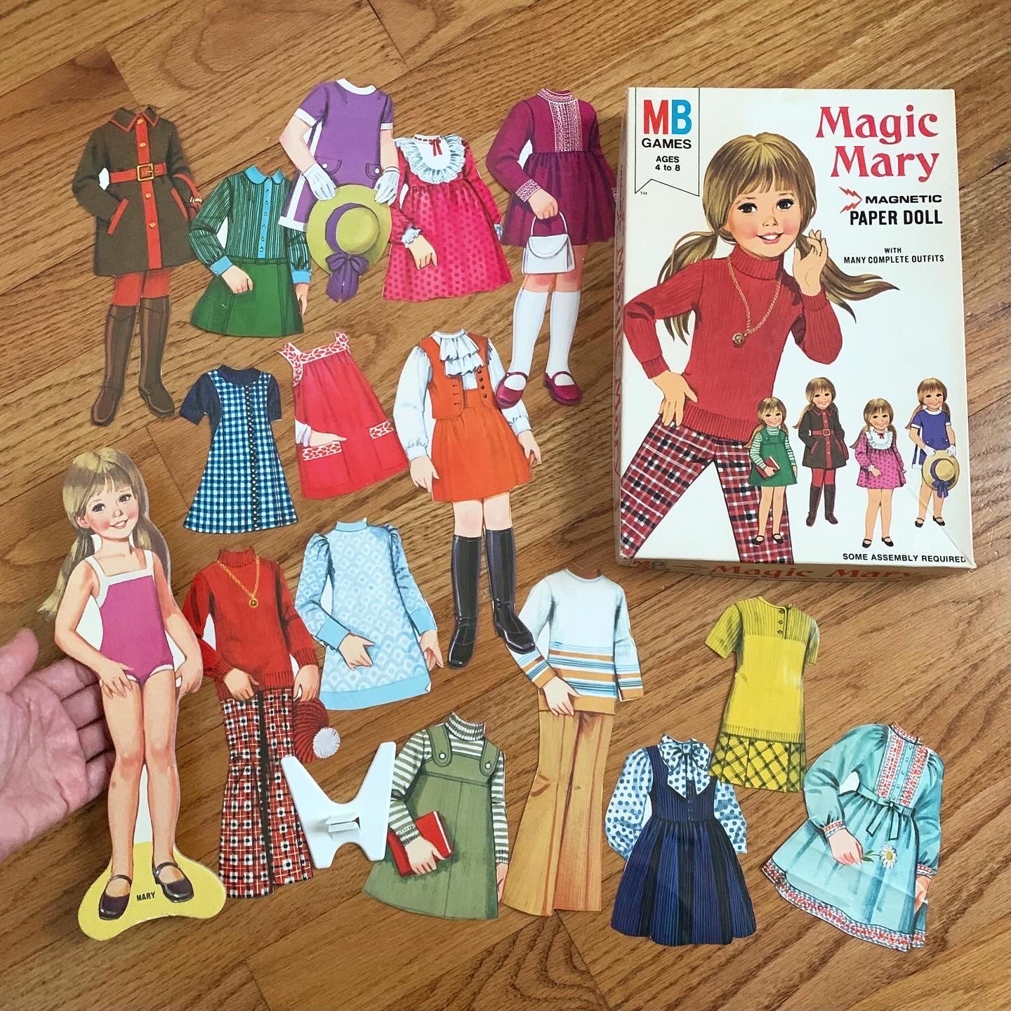 Vintage--1960's--Magnetic Magic Mary--Paper DOLL--Magnet Holds
