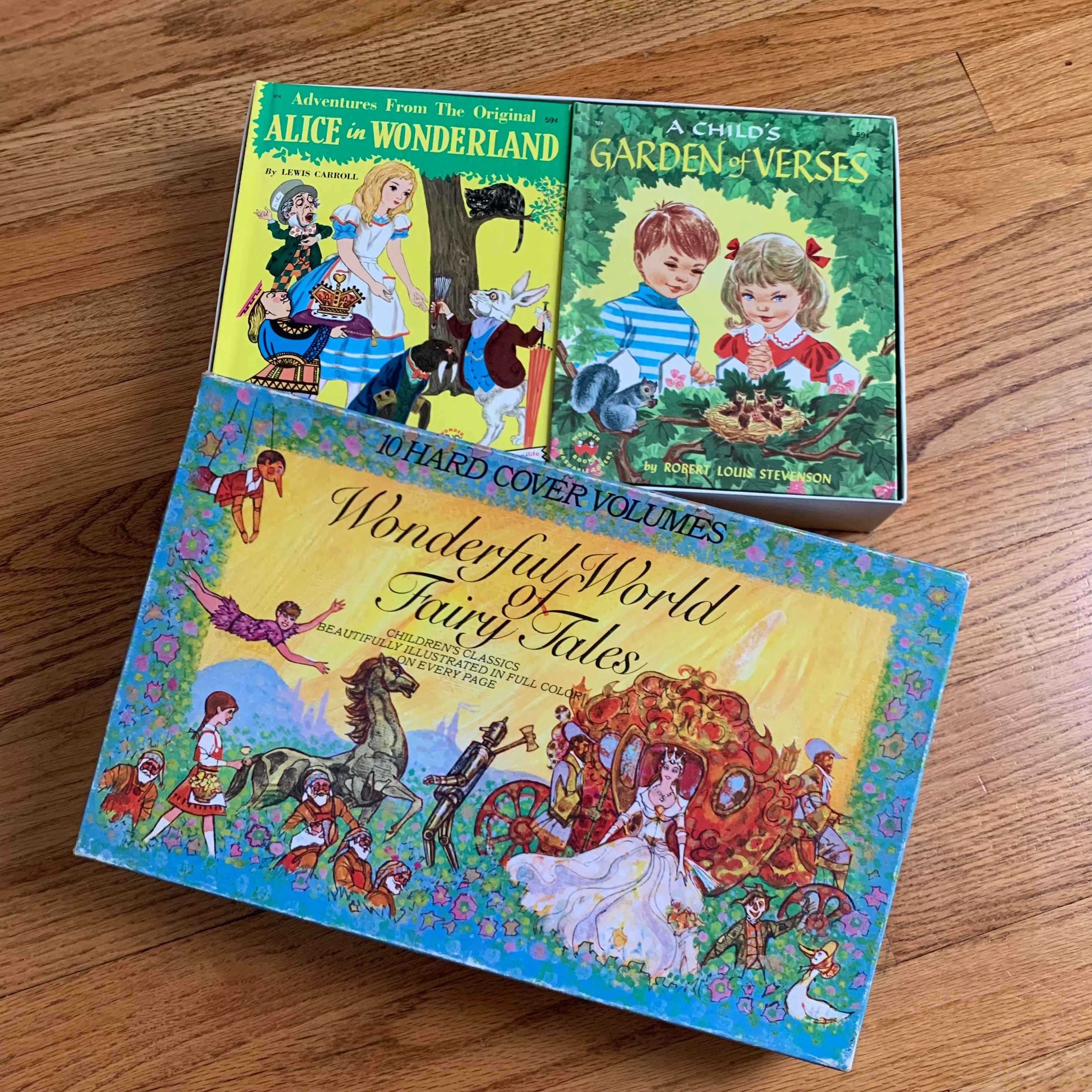 Vintage 1970s Wonder Books 10 Volume Box Set of Classic