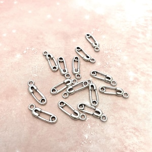 25 oder 50 Windel Sicherheitsnadel 3D Baby Antik Silber Charms