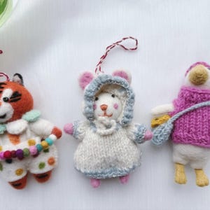 Adorno de animal de fieltro de lana hecho a mano: ganso, conejo, tigre, dije para bolso, llavero, dije para mochila, decoración colgante para habitación infantil.