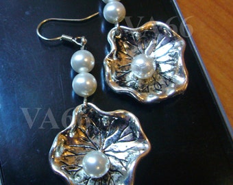 Oyster Pearl Deep Sea Mystical Earrings Lotus Petal Swarovski Pearls Colors Bridesmaids, flower girls, birthday gift, Sweet 16