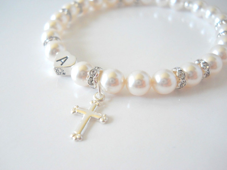 Baptism Bracelet, Gift for Goddaughter, First Communion Bracelet, First Communion Gift, Flower Girl Gift, Pearl Bracelet with Cross B242 