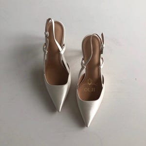 Wedding satin classic slingback shoes, Wedding Heels, White Stiletto Heels, Bridal Shoes Slingback Wedding Pumps with Pointy Heel, bride