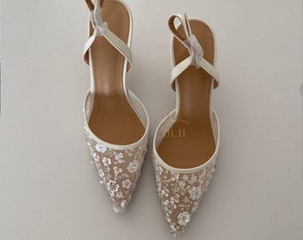 Elegant Ivory Wedding Kitten Heels Lace Bridal Shoes with Strap Comfortable Low Heel Wedding Pumps Pointed Toe Wedding Shoes for Bride