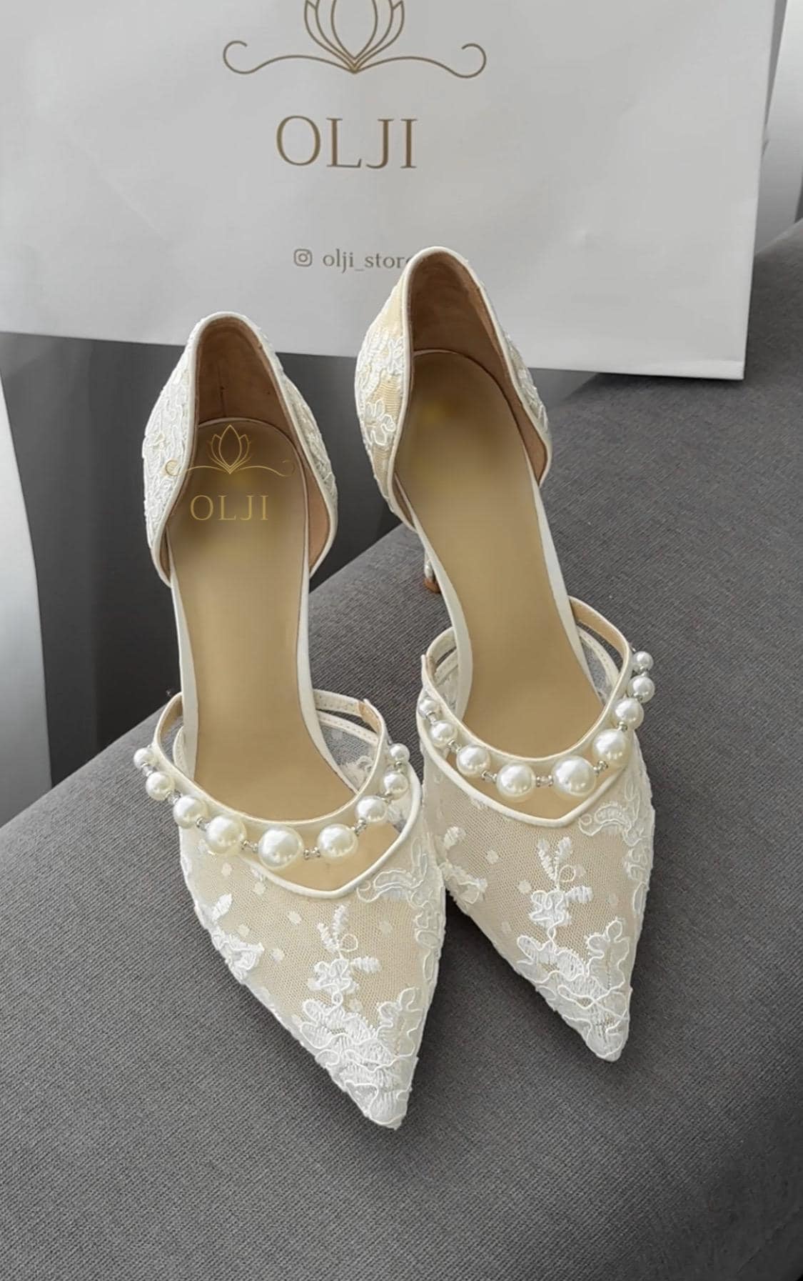 Wedding lace white shoes, fiancee shoes, fiancee white heels for wedding, bride Pearl shoes, bridal stiletto with pearls, transparent heels