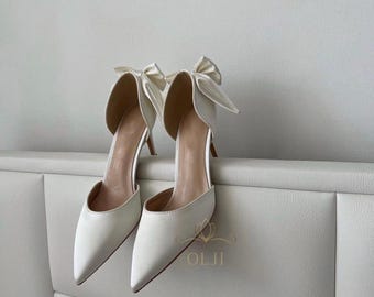 6in1 Wedding Shoes with Removable Pearl Brooches, Ivory Pointed Toe Bridal Heels with Bow, Satin Wedding Pumps 6 or 8 cm Bridal shoes