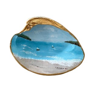 Handpainted shell ring dish