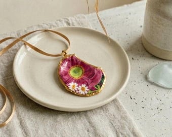 oyster shell pendant necklace