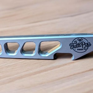Benutzerdefinierte Titan Schlüsselanhänger Messer / Multitool - wasserdicht, klein und tragbar, personalisierte Mini-Messer mit Namen oder Logo, Geschenk des großen Mannes
