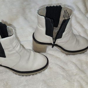 NEW Free People James Chelsea Ankle Boot Sz 8.5/39 White Leather Side Zip Womens image 2