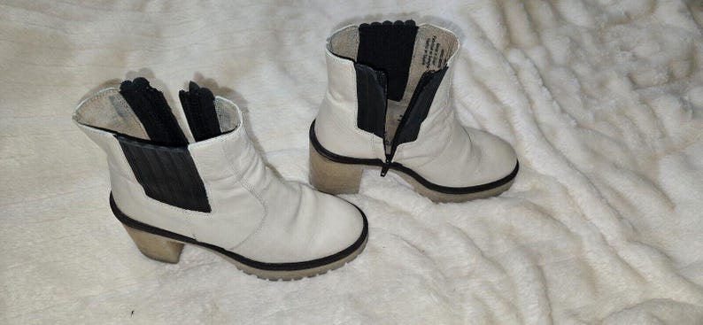 NEW Free People James Chelsea Ankle Boot Sz 8.5/39 White Leather Side Zip Womens image 2