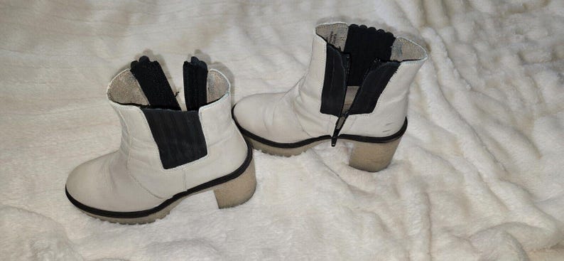 NEW Free People James Chelsea Ankle Boot Sz 8.5/39 White Leather Side Zip Womens image 3