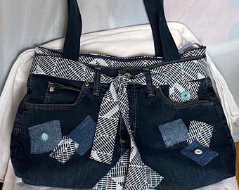 Super cute large recycled jean purse/dark blue jean bag/lining/zipper/denim handbag/