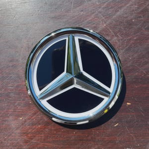 5D LED Tail Logo Emblem Light – White Badge For Mercedes-Benz S350 S300L – Rear