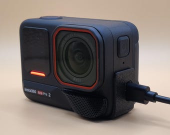 Insta360 Ace Pro/2 Pass-Through Door for USB