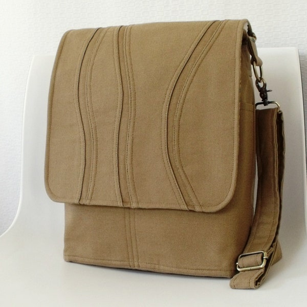 London Convertible Messenger in DARK KHAKI CANVAS