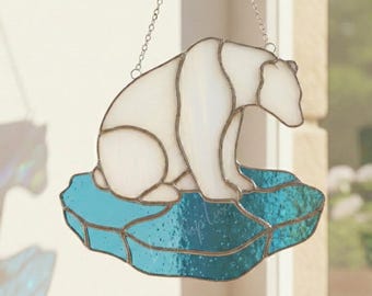 Polar Bear Stained Glass Suncatcher, Handmade Winter Window Hanging Decor, Arctic Animal Glass Art, Gift for Nature Lovers, Christmas Home