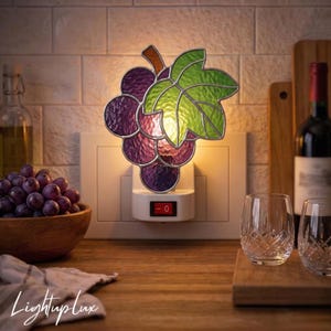 Lámpara de noche con vitral de uva, lámpara enchufable hecha a mano para decoración de cocina o comedor.
