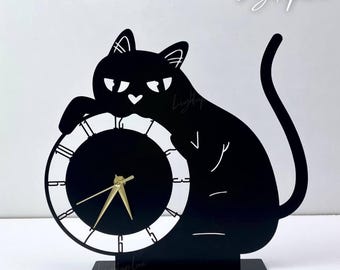 猫の金属製卓上時計 | オフィスの装飾に最適なパーソナライズされた卓上時計 | 猫好きのための金属製卓上時計サイン | 本棚の装飾